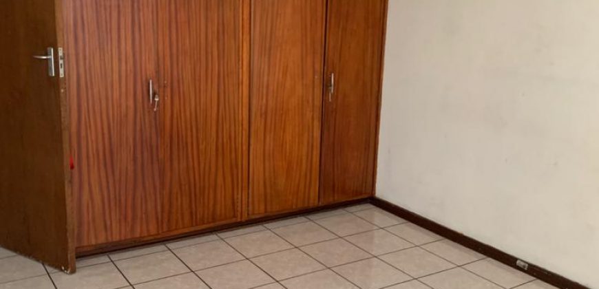 ALBERTON – APARTMENT – 2 BEDROOM – 2 BATHROOM – UNIT FOR SALE – Great Investment / or for the YOUNG…