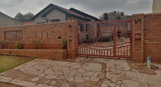 3 Bedroom House for Sale in Spruit View